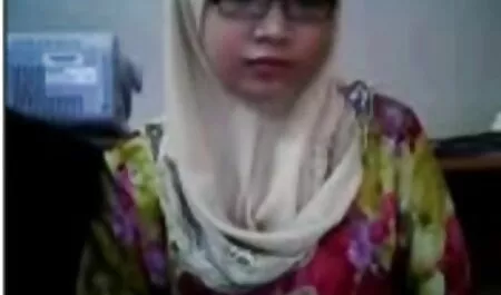 Fucked a sex with indian mom girl with your fingers